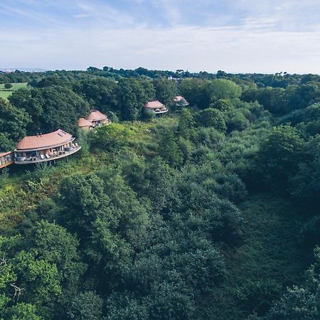 Chewton Glen Hotel - An Iconic Luxury Hotel New Milton Exteriör bild