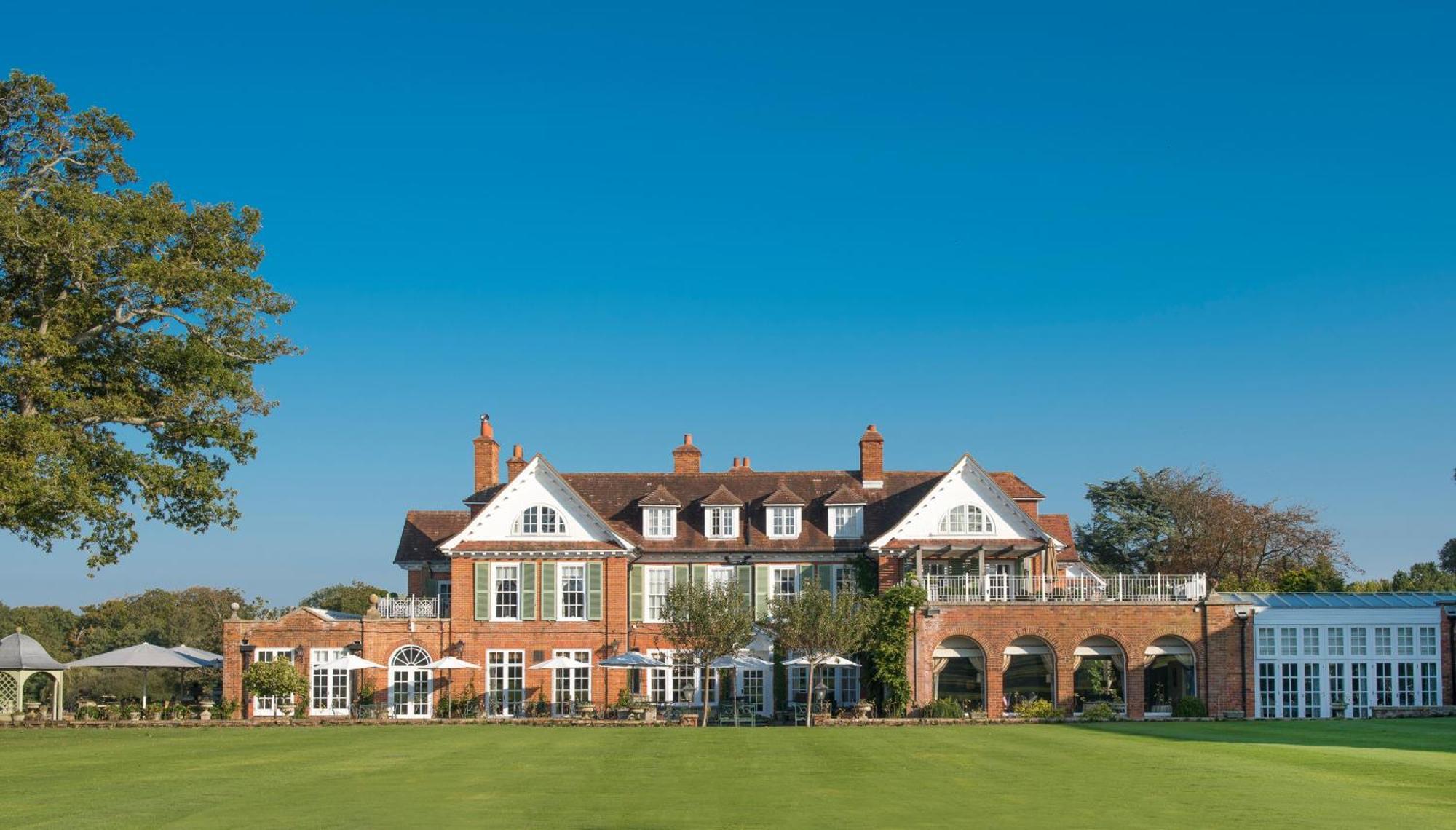 Chewton Glen Hotel - An Iconic Luxury Hotel New Milton Exteriör bild