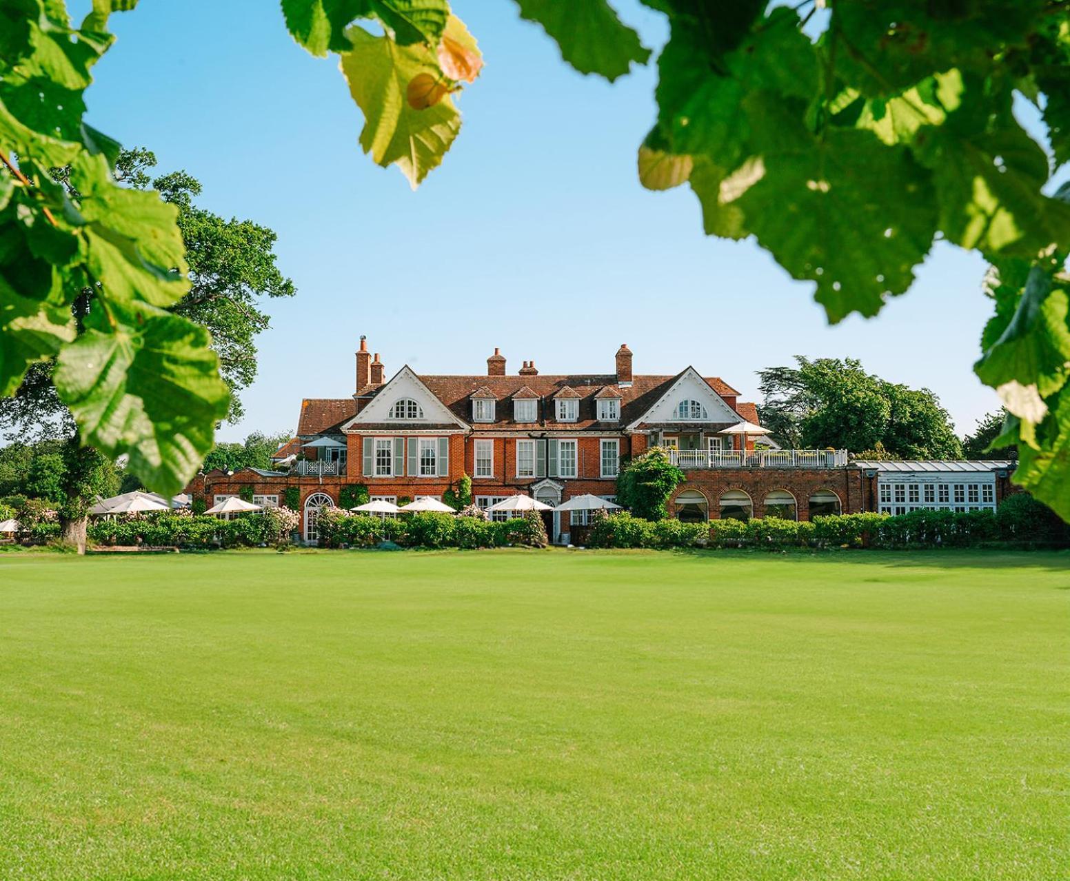 Chewton Glen Hotel - An Iconic Luxury Hotel New Milton Exteriör bild