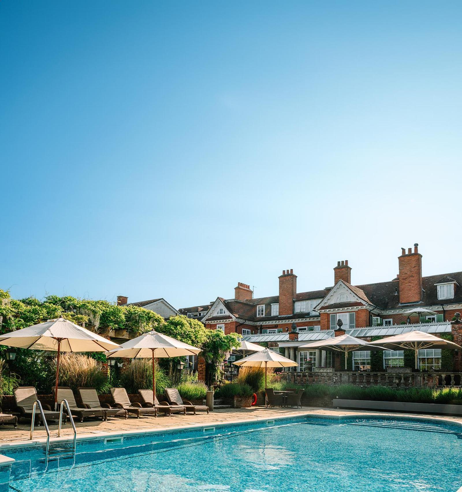 Chewton Glen Hotel - An Iconic Luxury Hotel New Milton Exteriör bild