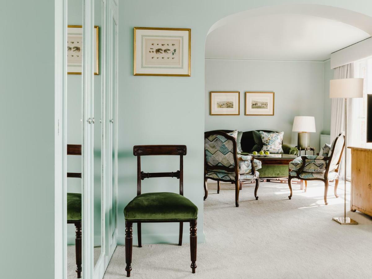 Chewton Glen Hotel - An Iconic Luxury Hotel New Milton Exteriör bild